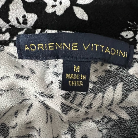 Adrienne Vittadini Medium Top - Picture 10 of 11